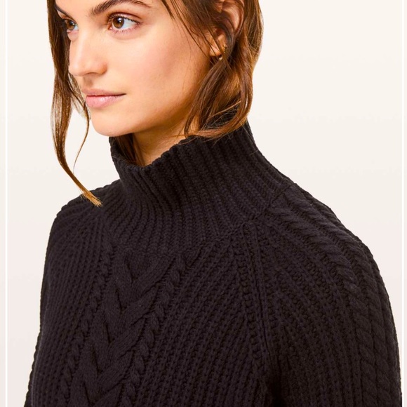 Lululemon Bring The Cozy Turtleneck - Picture 2 of 7